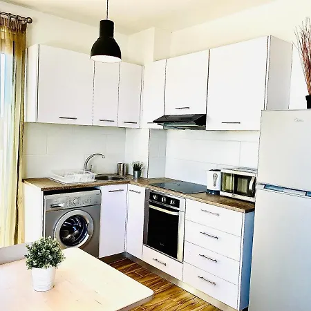 Bali 505 라르나카